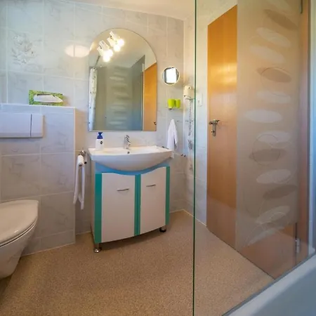 Haus Panorama アパート オイ・ミッテルベルグ